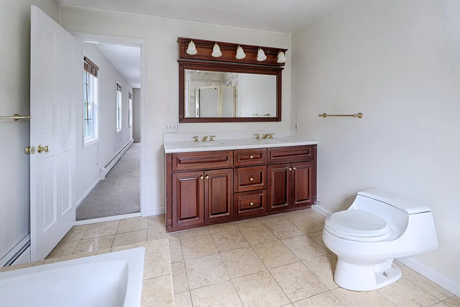 28 Brook Road Photo 32