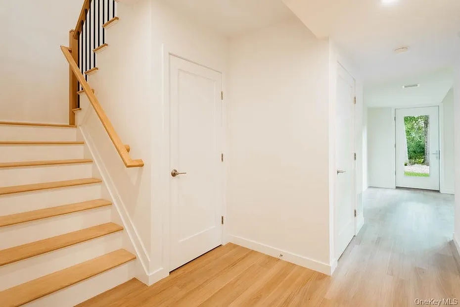 10 A Cooper Street Photo 27