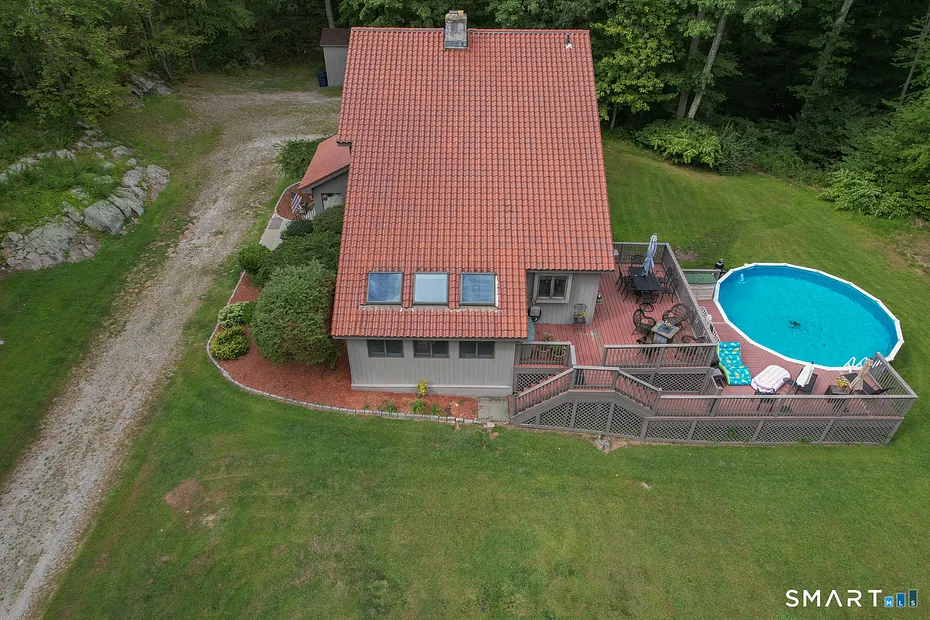 130 Fairhaven Drive Photo 3