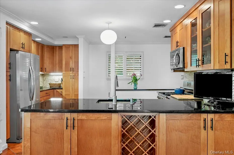 9 Salisbury Place Photo 9