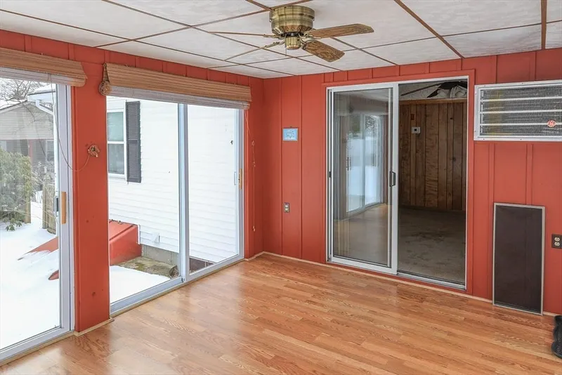 2590 Providence Road Photo 17