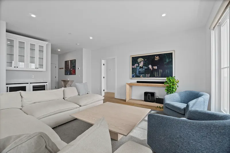 185 Main Street  #APT 301 Photo 5