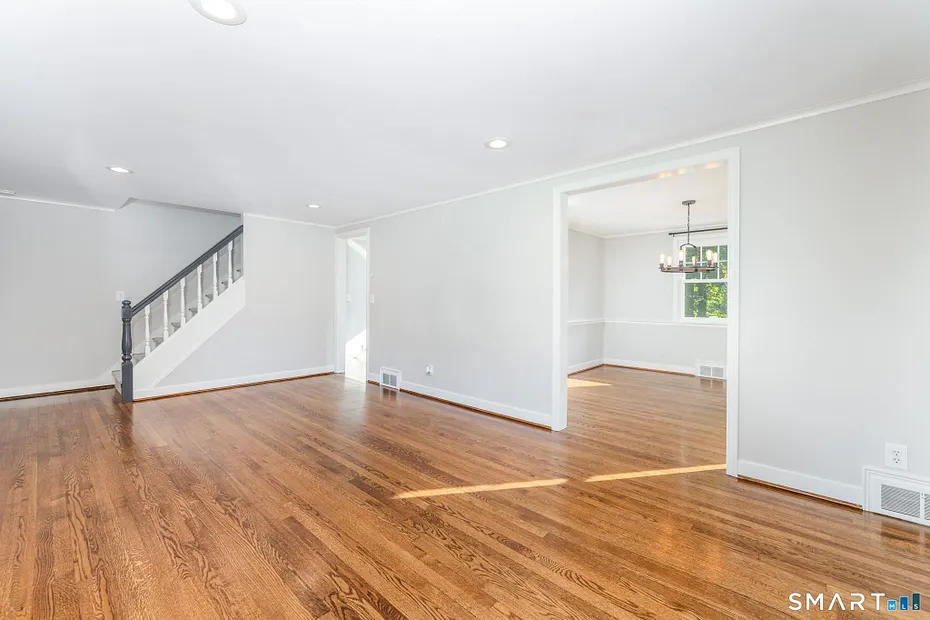 170 Brunswick Avenue Photo 10