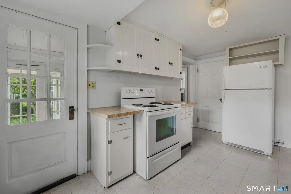 155 Hamburg Road Photo 17