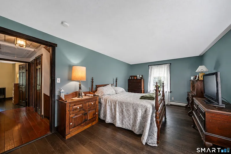 Suffield Single Family Photo 36