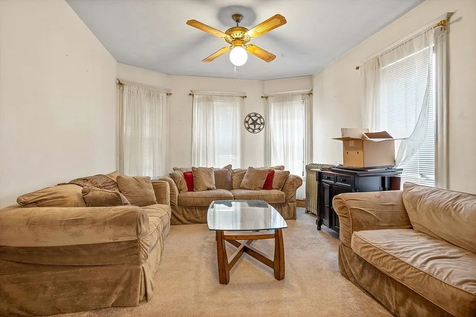 7 Brenton St Photo 5