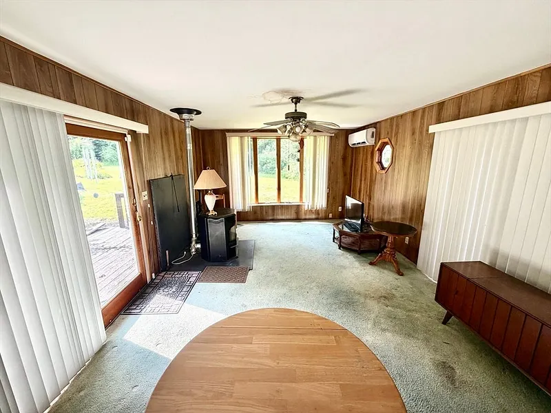 817 Somers Rd Photo 22