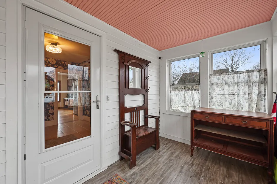25 Calumet St Photo 5