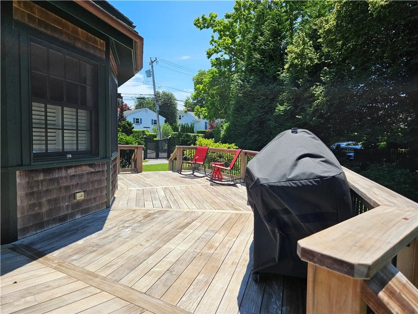 209 Coggeshall Avenue Photo 44