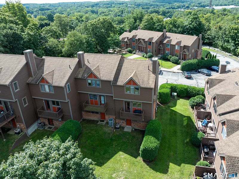 213 West Town Street  #E23 Photo 6