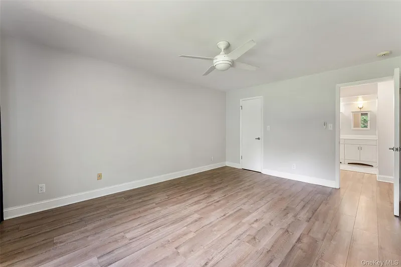 18 Bronxville Glen Drive  #3-12 Photo 19