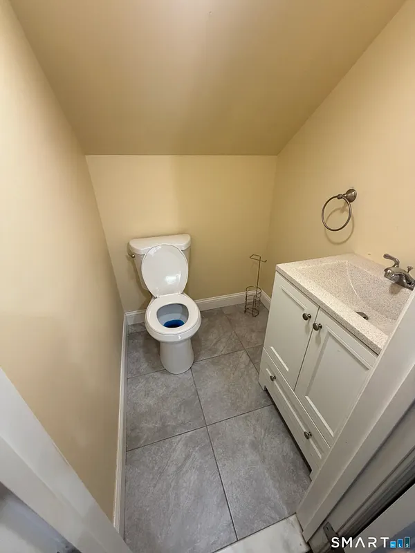 12 Shelton Avenue Photo 10