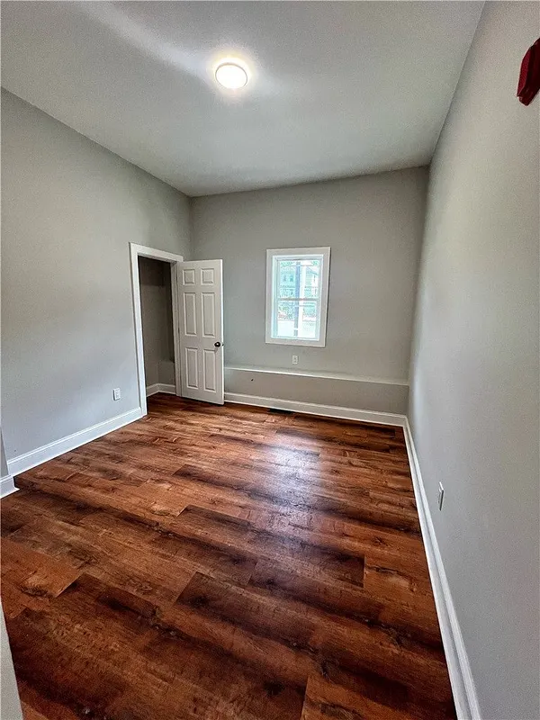 237 Cowden Street Photo 11