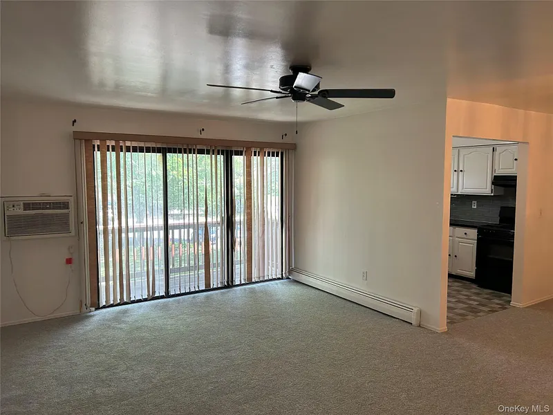 284 Sneden Place W #284 Photo 10