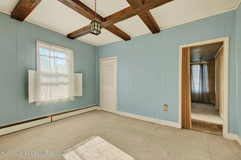 251 Jefferson Heights Photo 10