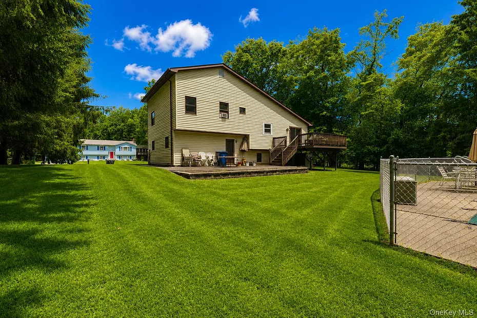 18 Hillside Road Photo 21