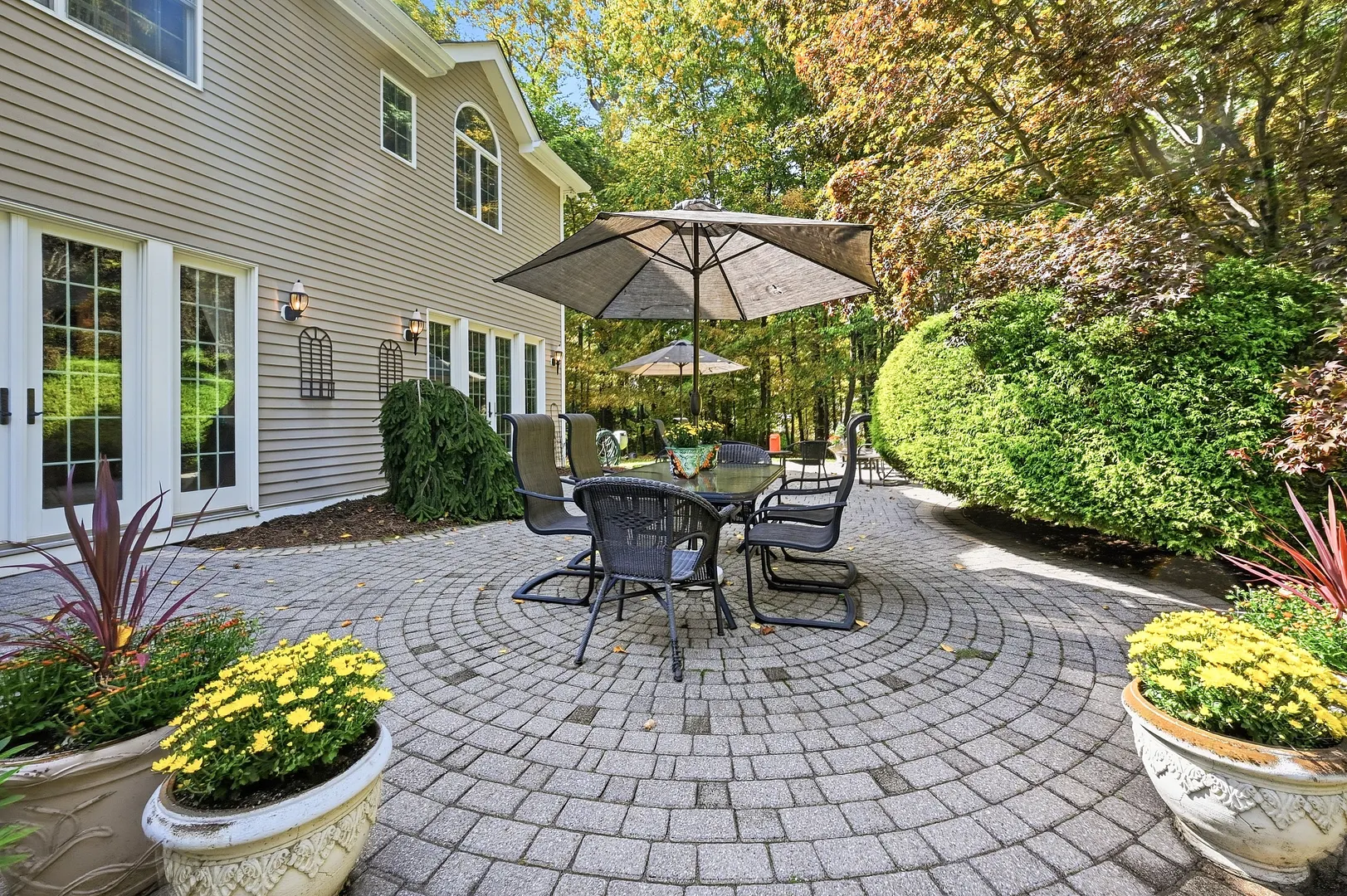 10 Taunton Hill Road Photo 39