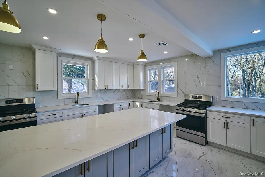 189 Mcnamara Road Photo 11