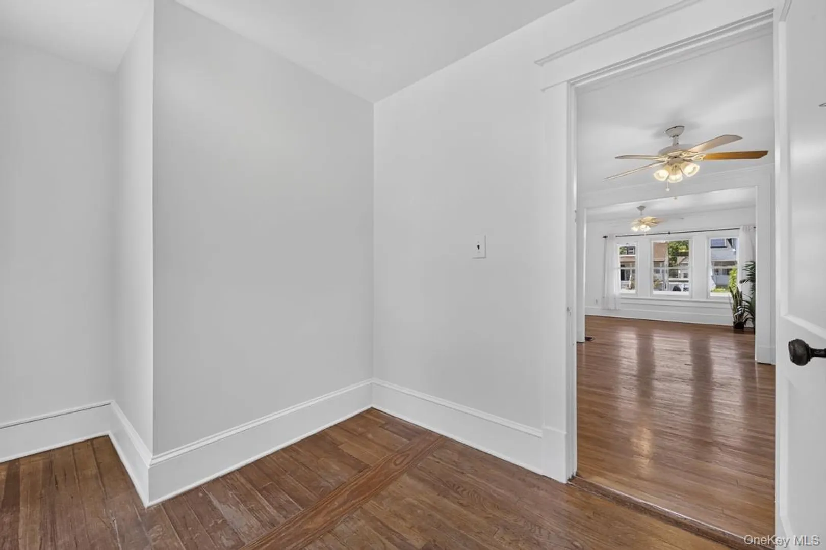 10 S Grand Avenue Photo 16