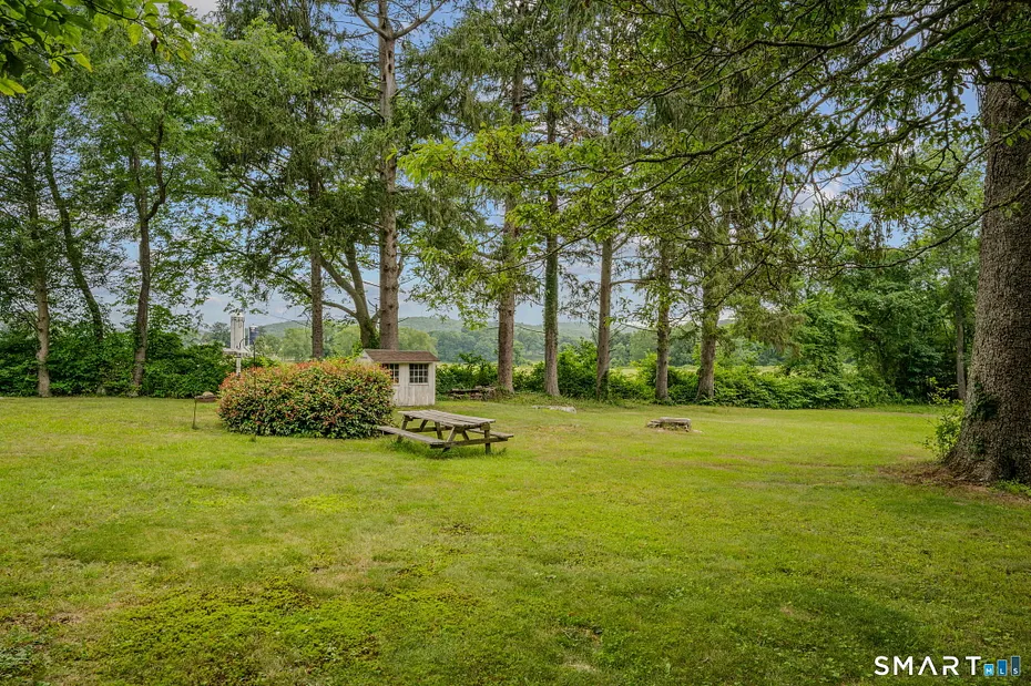 155 Hamburg Road Photo 33