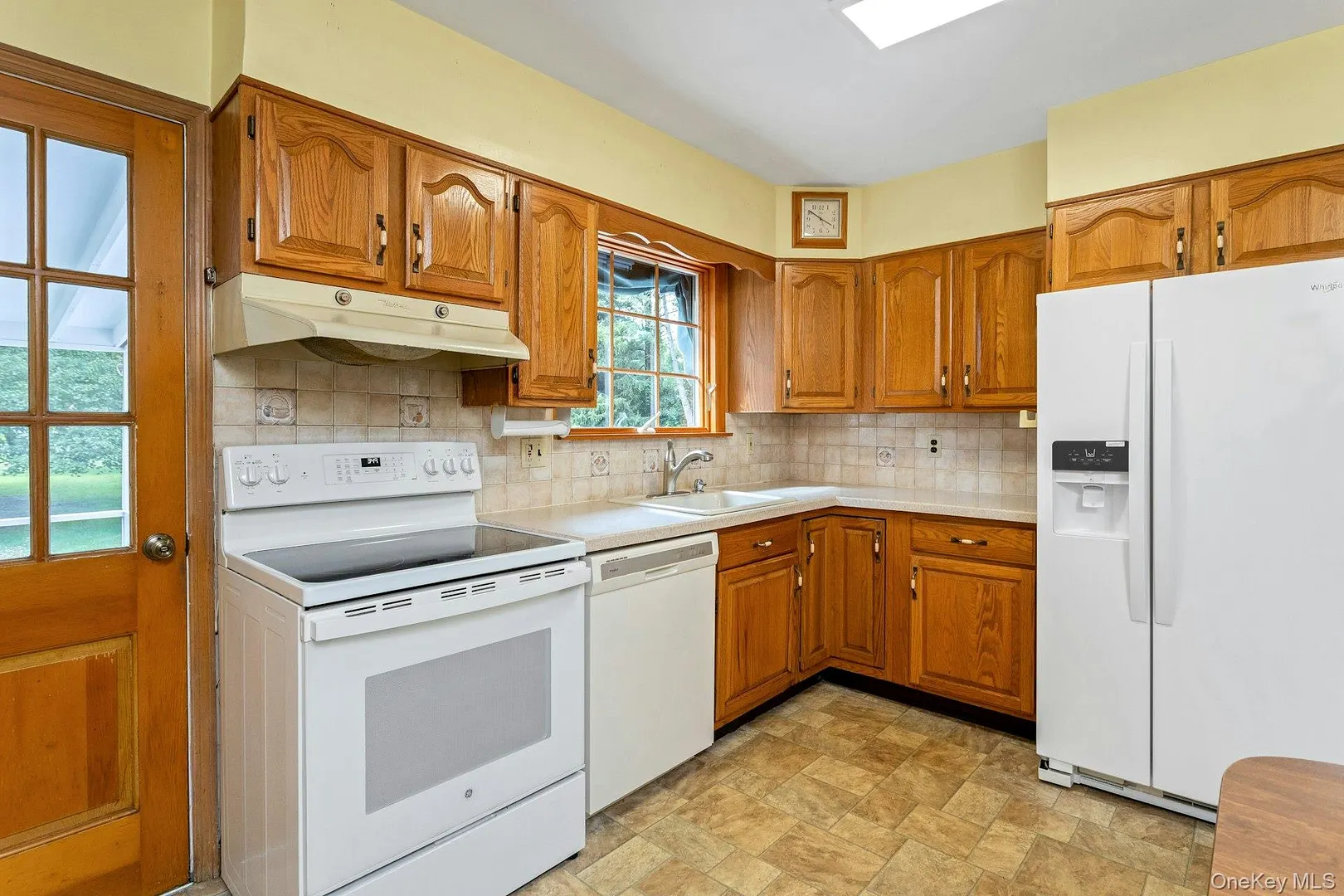 5 Spruce Pond Lane Photo 8