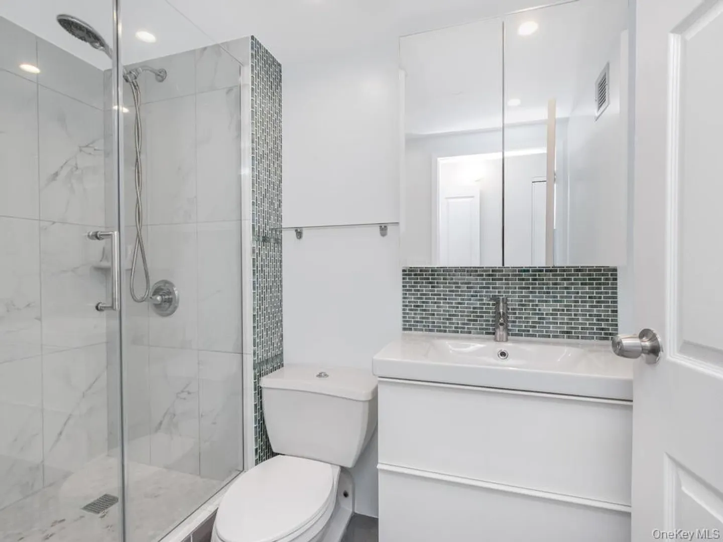 777 N Macquesten Parkway  #203 Photo 14