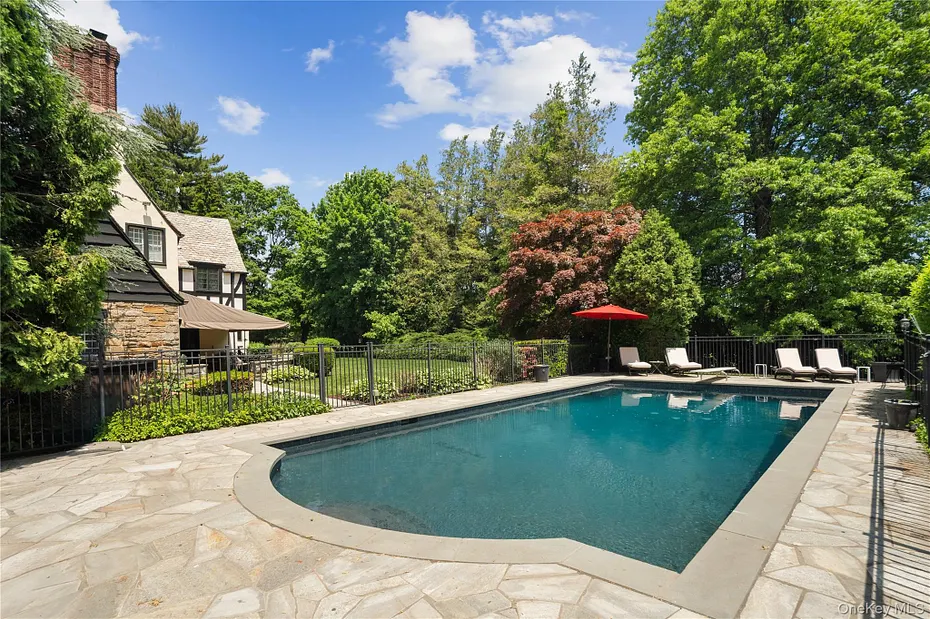 34 Hevelyne Road Photo 29