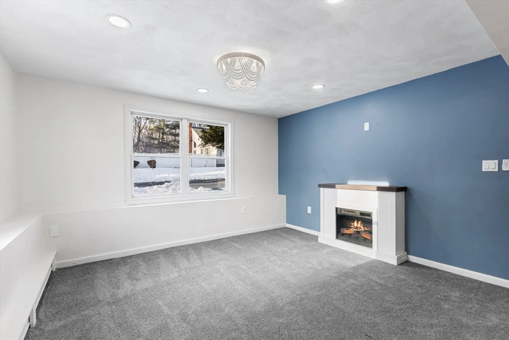 51 Belmont Ave Photo 15