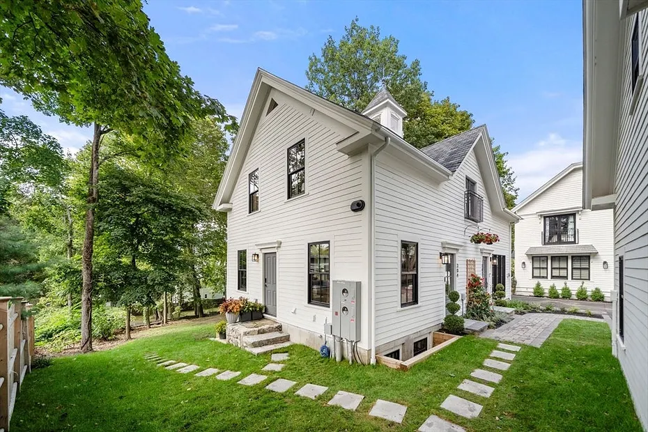 304 Elliot St. Carriage House S  #4 Photo 22