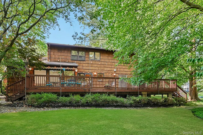 19 York Drive Photo 41