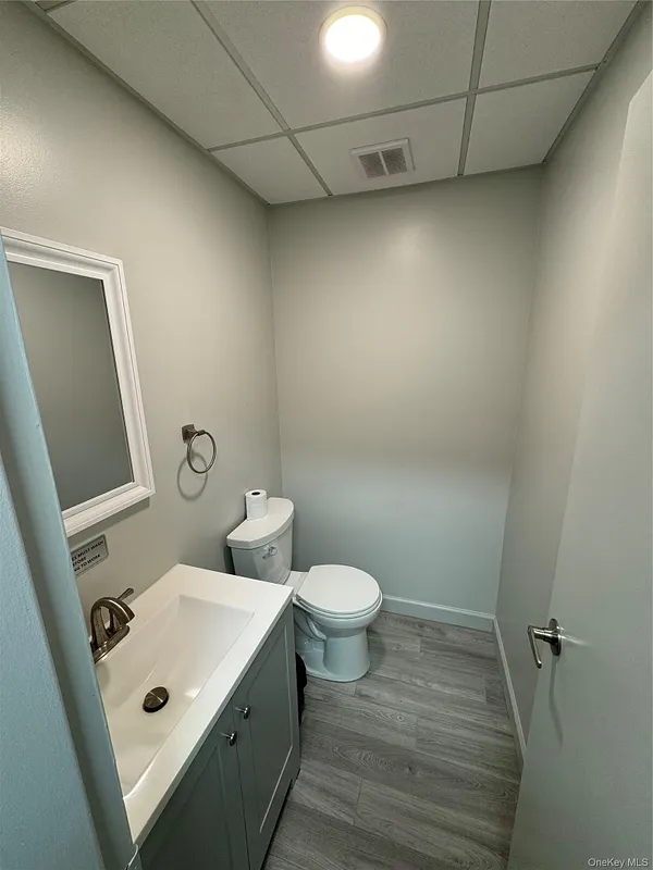 2039 Palmer Avenue  #LL-1 Photo 9