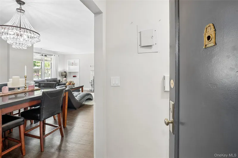 84 Pinewood Road  #1F Photo 7