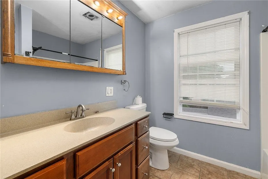 22 Aiken Street Photo 17