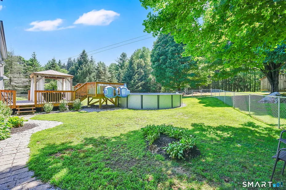 132 Cooper Lane Photo 9