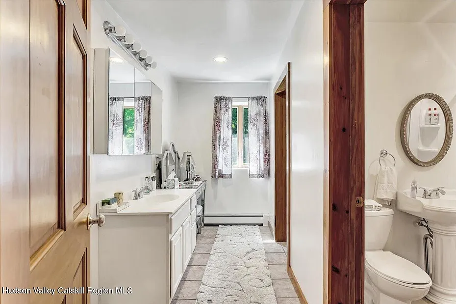 6196 New York 81 Photo 31
