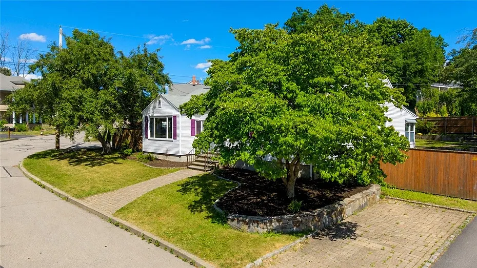 118 Summit Avenue Photo 36