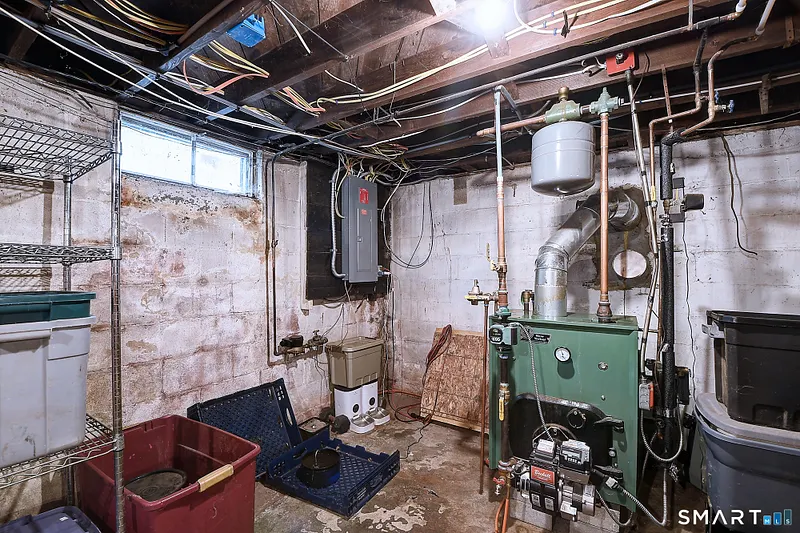 349 Mansfield Avenue Photo 38