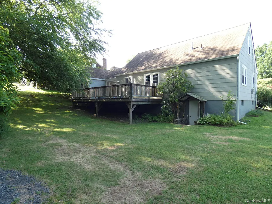 28 Hilltop Drive Photo 5