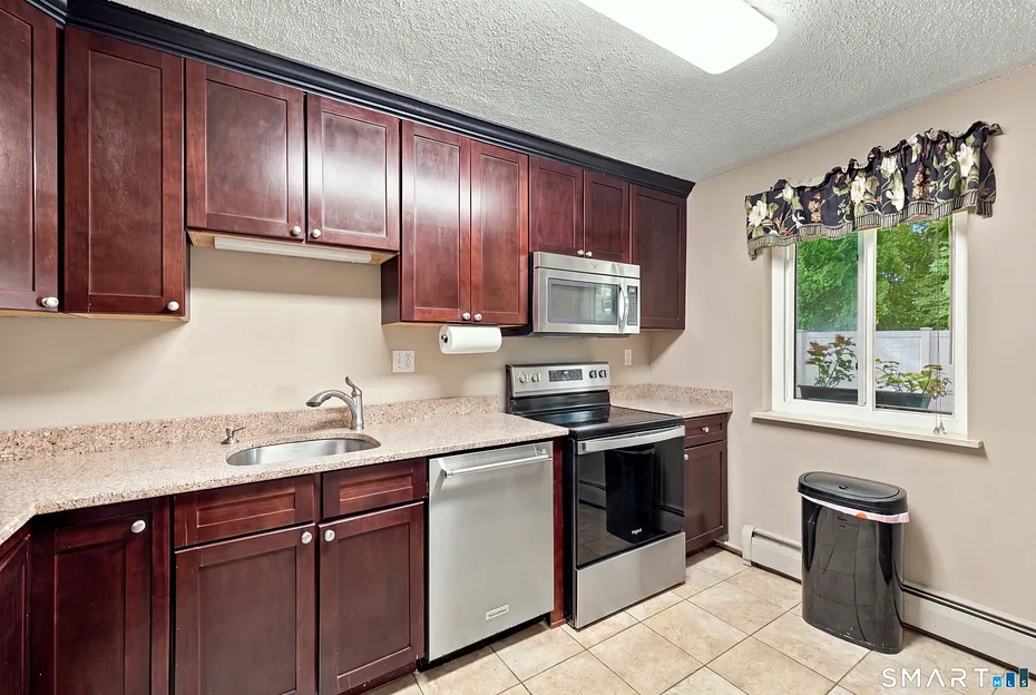 65 Westridge Road  #D5 Photo 14