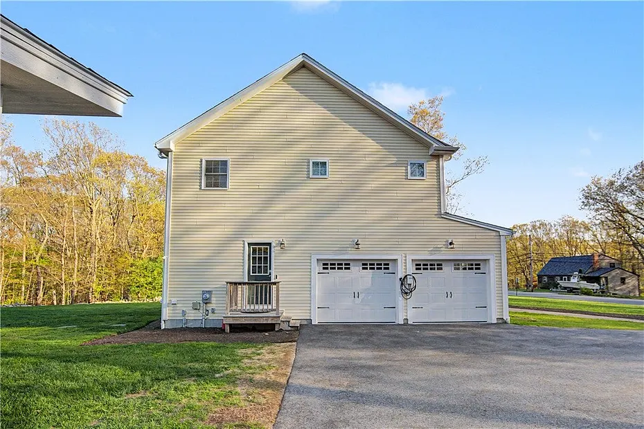 100 Franklin Road Photo 3