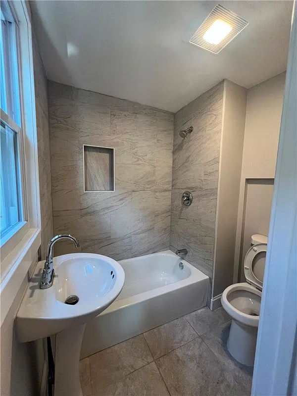 237 Cowden Street Photo 23