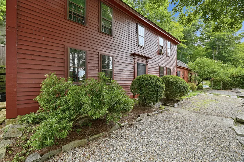 473 Hamburg Road Photo 29