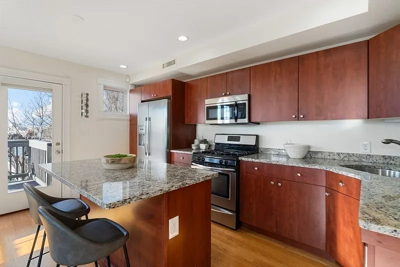 45 Gates St  #3 Photo 6