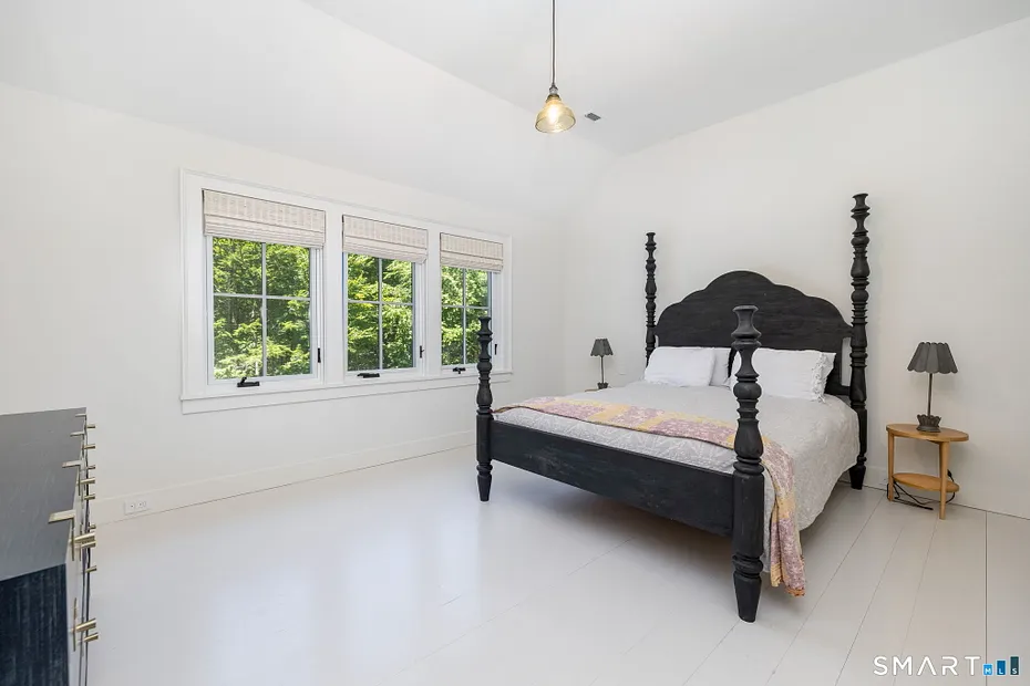 631 Milton Road Photo 25