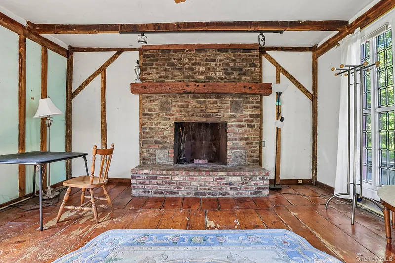 8 Reservoir Road Photo 6