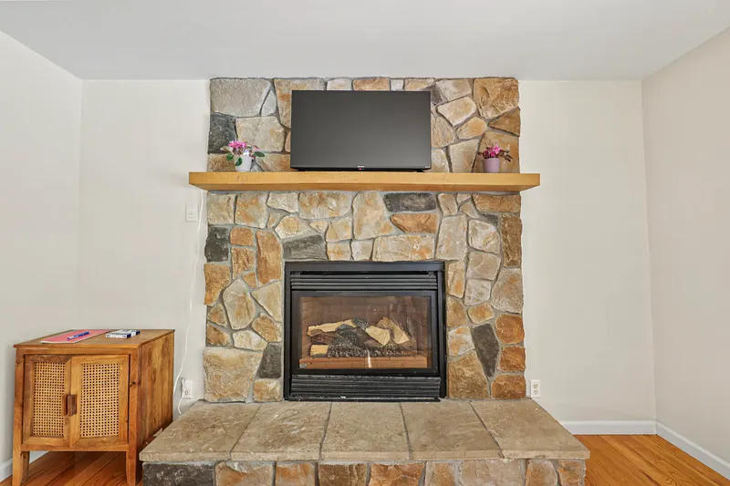 229 Hamilton Rd Photo 17