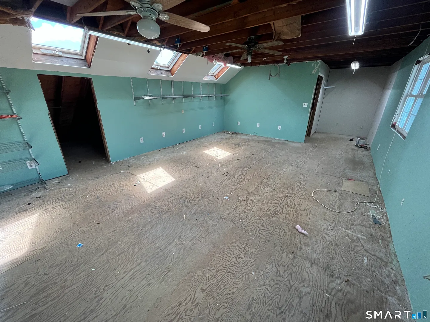303 Somers Road Photo 38