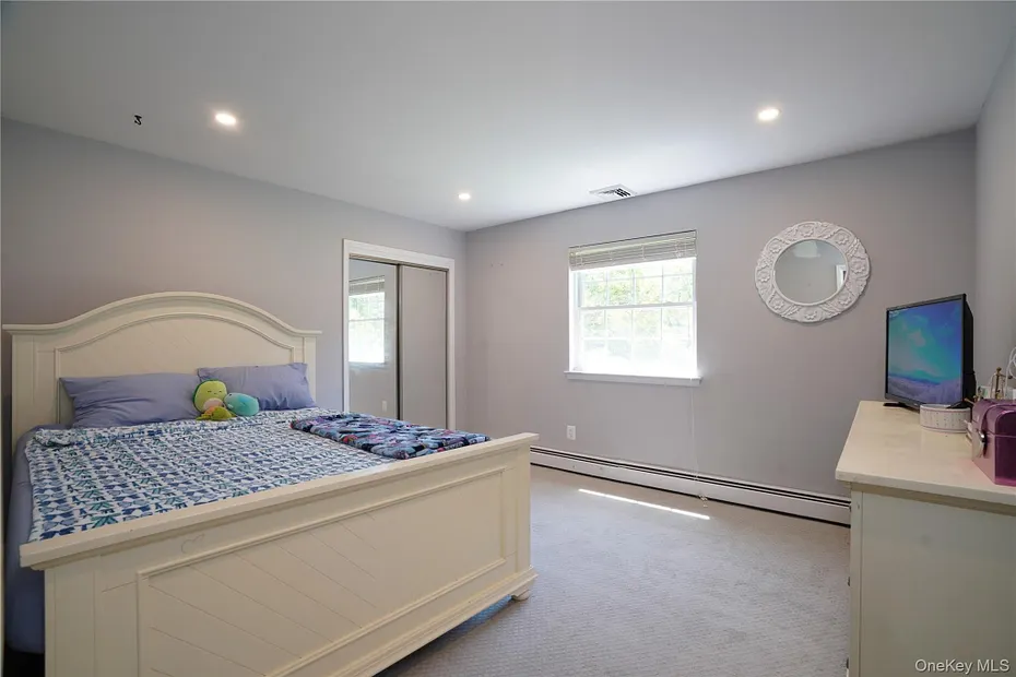 11 Kenneth Drive Photo 23