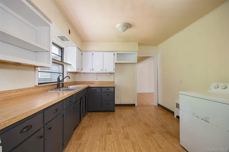 166 Vassar Road Photo 8