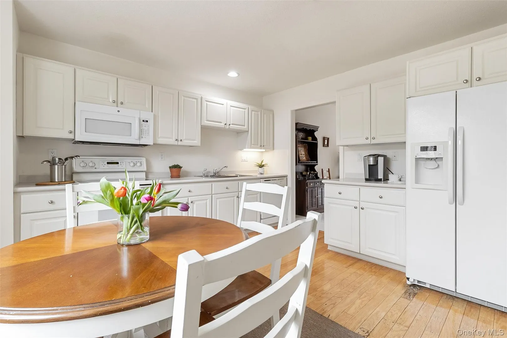 415 Heritage Hills Drive  #D Photo 4